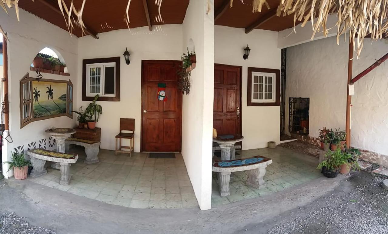 San Carlos Beach Inn Екстер'єр фото